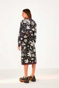 Farm Rio Black & White Cerrado Sky Wrap Skirt -Farm Rio Shop 301945 04 scaled