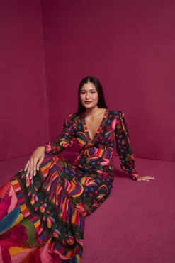 Farm Rio Black Banana Sky Lenzing™ Ecovero™ ViscoseMaxi Dress 10 Farm Rio Black Banana Sky Lenzing™ Ecovero™ ViscoseMaxi Dress -Farm Rio Shop 302687 03 scaled