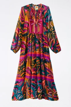 Farm Rio Graphic Foliage Embroidered Maxi Dress 11 Farm Rio Graphic Foliage Embroidered Maxi Dress -Farm Rio Shop 303932 06