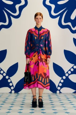 Farm Rio Graphic Scarves Lenzing™ Ecovero™ Viscose Midi Dress 9 Farm Rio Graphic Scarves Lenzing™ Ecovero™ Viscose Midi Dress -Farm Rio Shop 304157 02