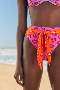 Farm Rio Maxi Leopard Patch Bikini Bottom 7 Farm Rio Maxi Leopard Patch Bikini Bottom -Farm Rio Shop 304391 03