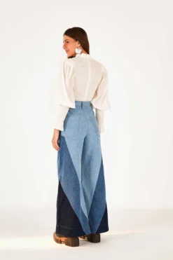 Farm Rio Patched Denim Pants -Farm Rio Shop 305380 04 scaled