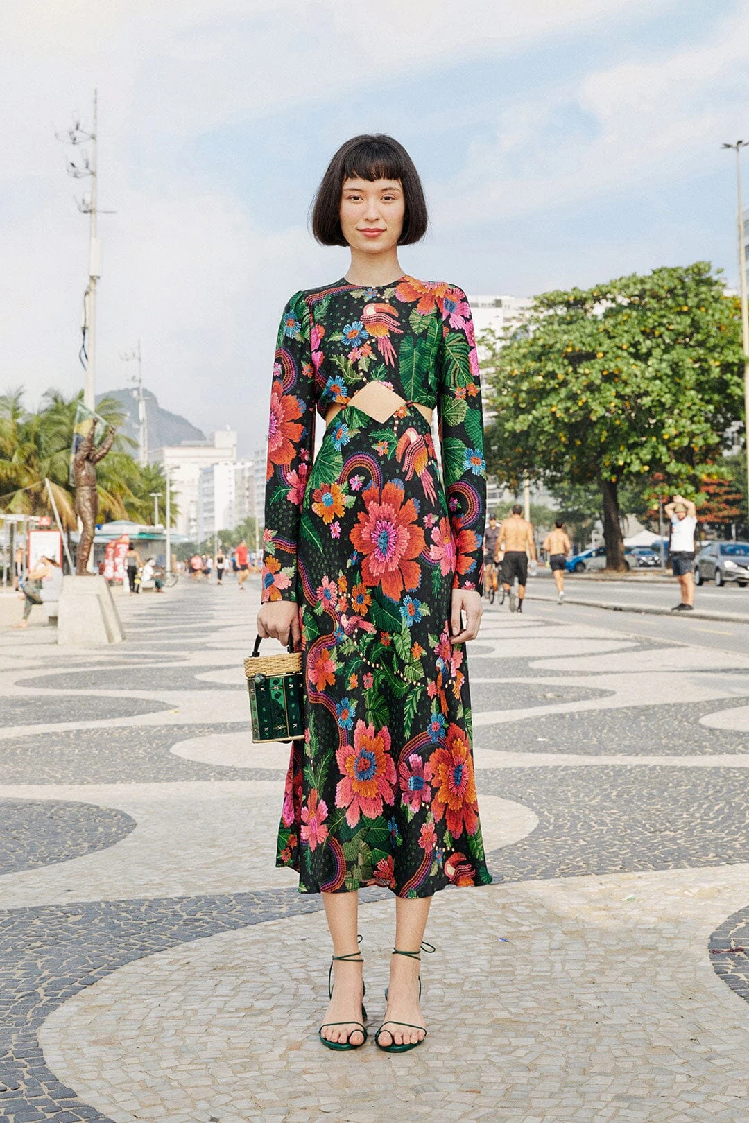 Farm Rio Black Blooming Garden Lenzing™ Ecovero™ Viscose Midi Dress 1 Farm Rio Black Blooming Garden Lenzing™ Ecovero™ Viscose Midi Dress