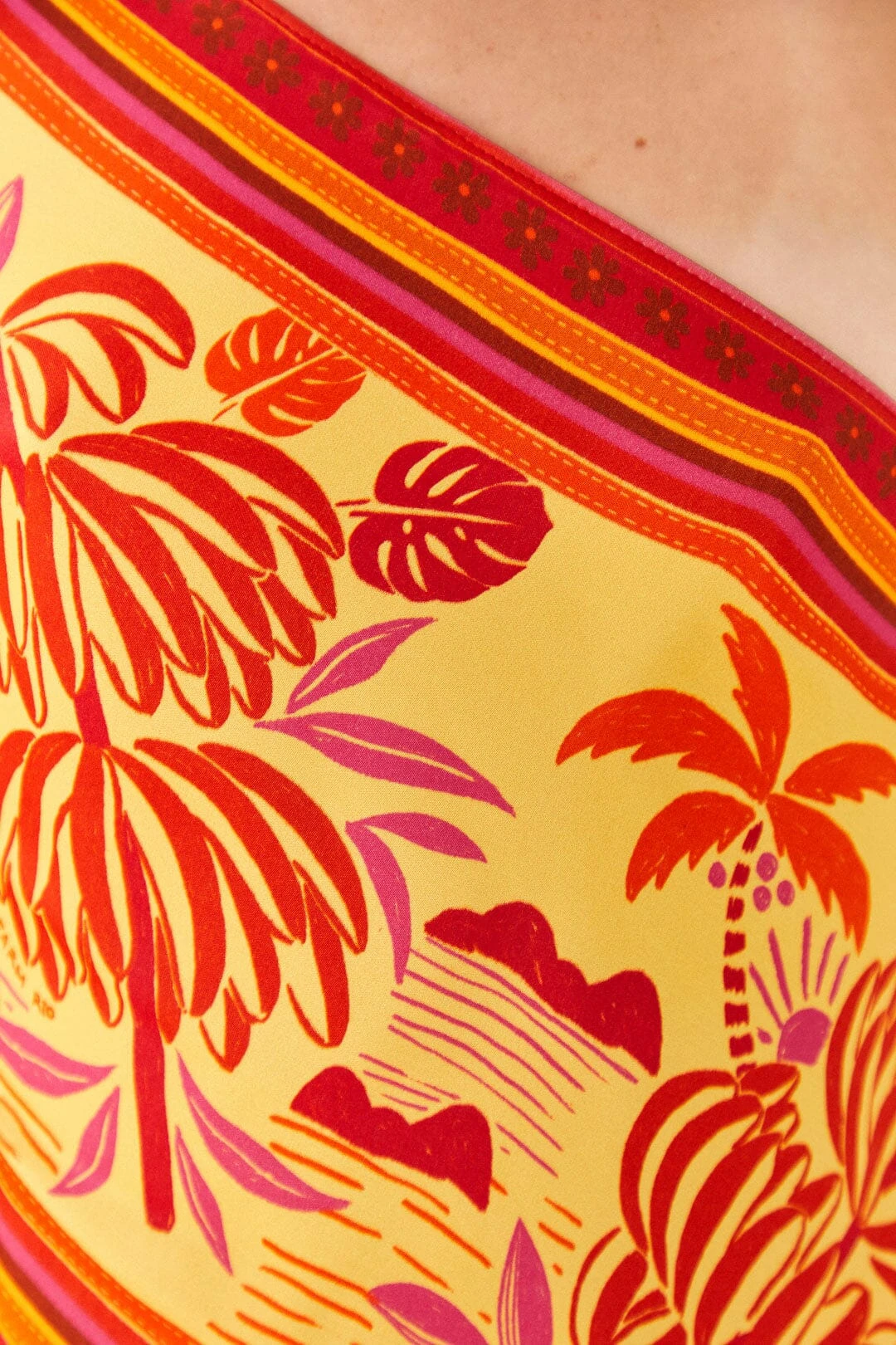 Farm Rio Forest Mixed Scarves Lenzing™ Ecovero™ Viscose Crop Top 6 Farm Rio Forest Mixed Scarves Lenzing™ Ecovero™ Viscose Crop Top - Image 6