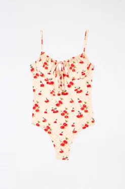 Farm Rio Pitanga Cherry One Piece Swimsuit 9 Farm Rio Pitanga Cherry One Piece Swimsuit -Farm Rio Shop 307154 05