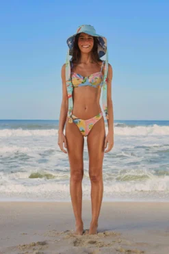 Farm Rio Rio Stamps Underwire Bikini Top 8 Farm Rio Rio Stamps Underwire Bikini Top -Farm Rio Shop 308494 02