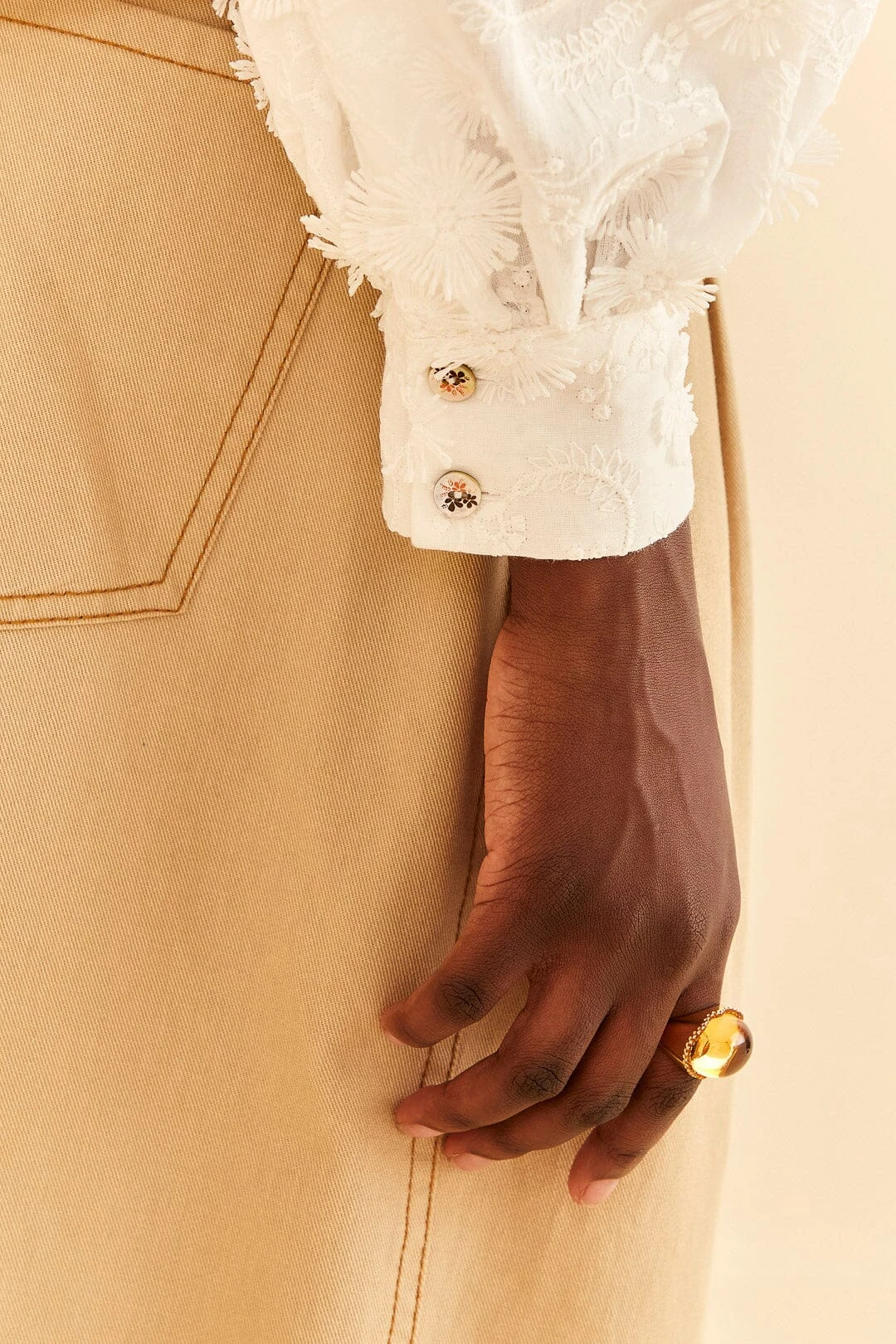 Farm Rio Off-White Smocked Yoke 3d Flower Blouse 5 Farm Rio Off-White Smocked Yoke 3d Flower Blouse - Image 5