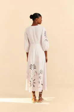 Farm Rio Off-White Richelieu Cut Out Midi Dress -Farm Rio Shop 313595 03 scaled