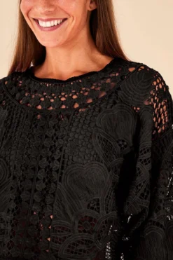 Farm Rio Black Alucina Luz Guipire Crop Top -Farm Rio Shop 314508 03