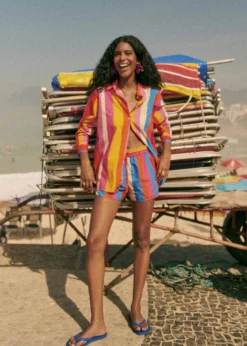 Farm Rio Carioca Stripes Multicolor Kurt Shorts -Farm Rio Shop 321459 03 scaled